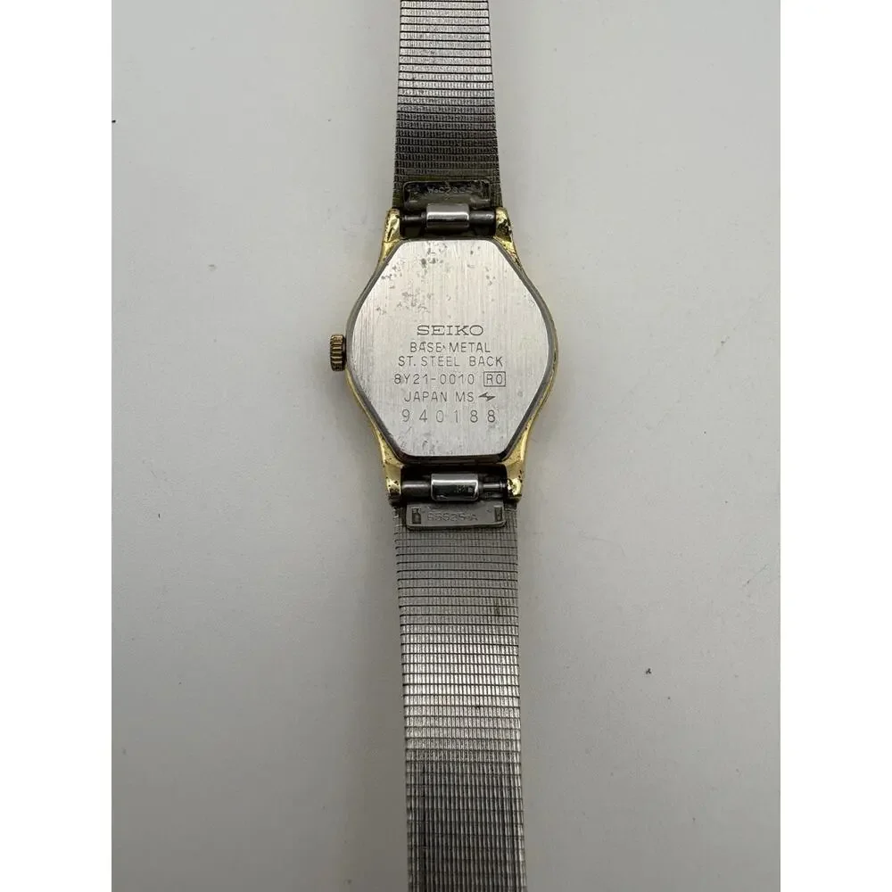 Vintage Seiko Quartz Ladies Watch 8Y21-0010 Gold Tone Black Dial New Batt Runs